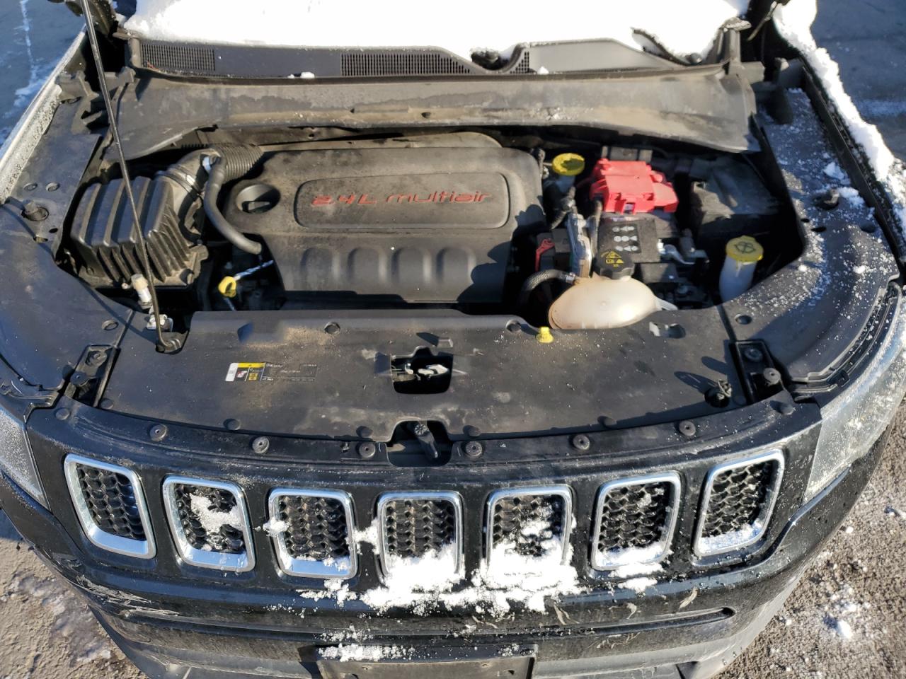2019 Jeep Compass - Image 12