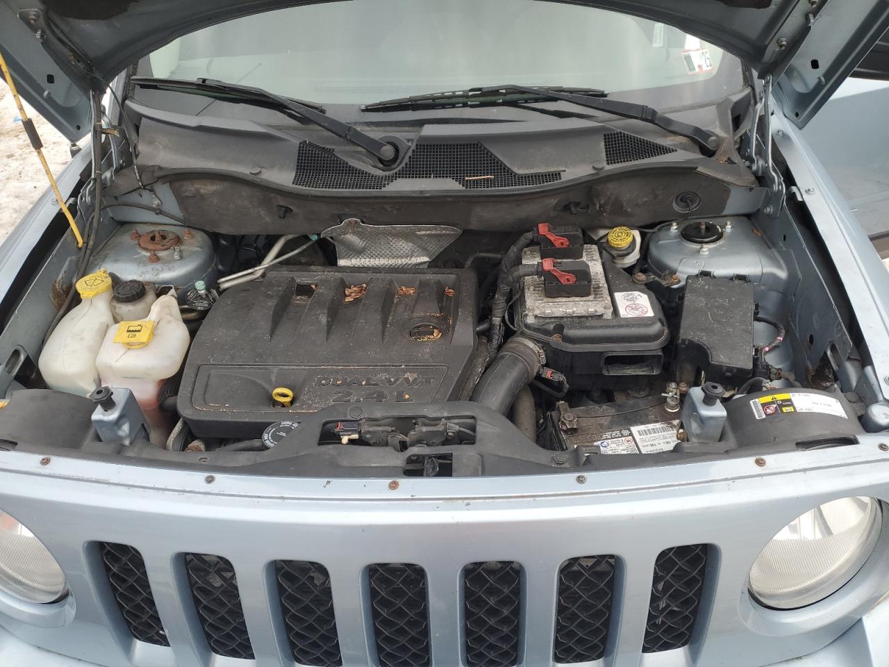 2014 Jeep Liberty (Patriot) - Image 12