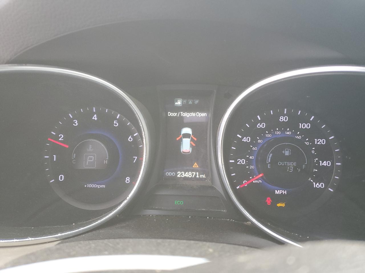 2013 Hyundai Santa Fe - Image 9