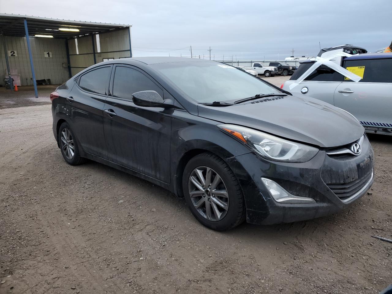 2015 Hyundai Elantra - Image 4