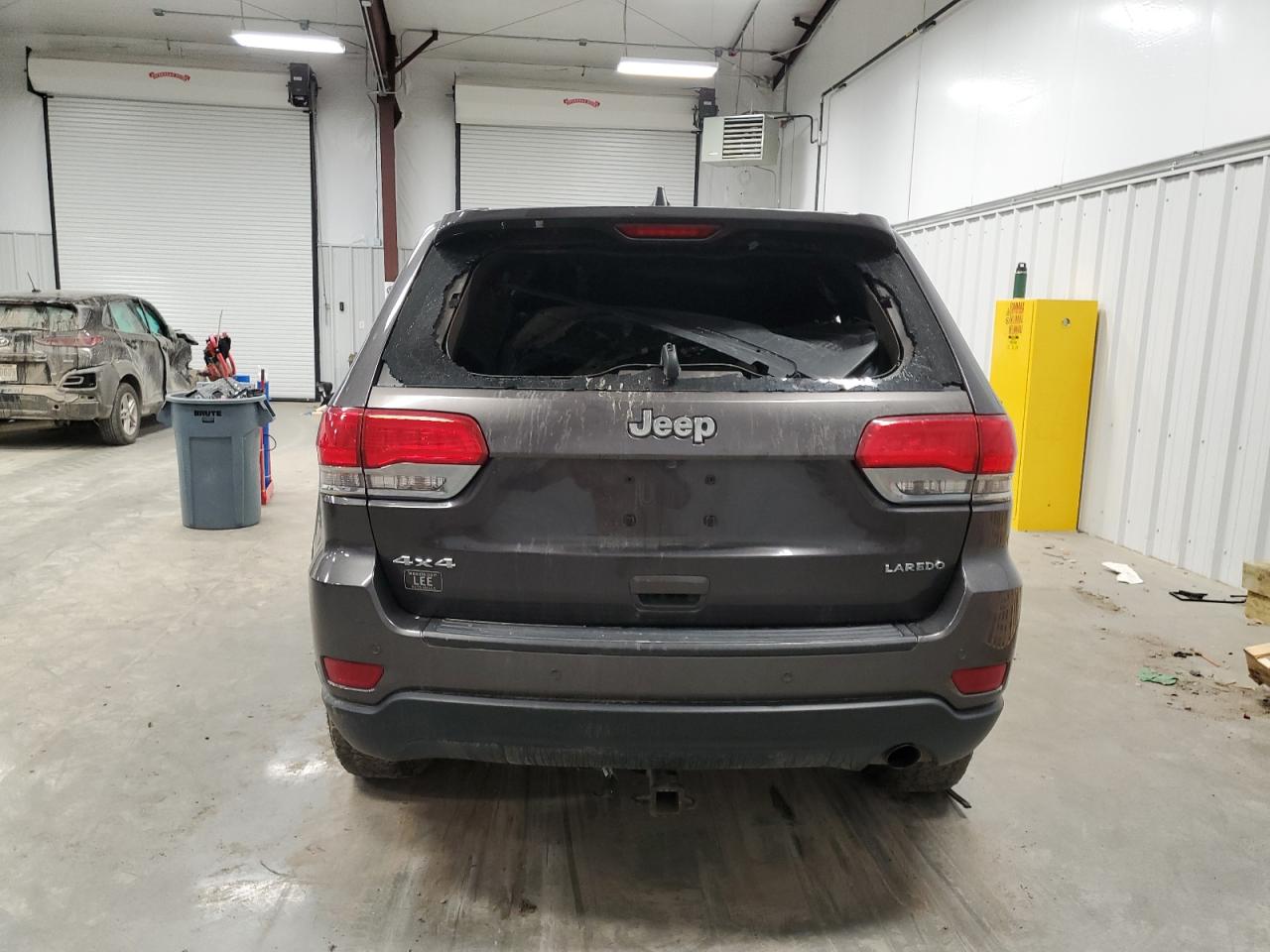 2019 Jeep Grand Cherokee - Image 6