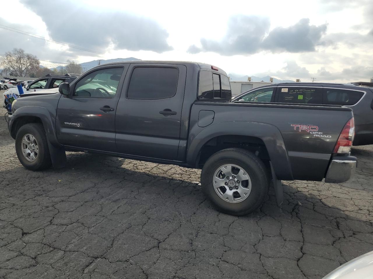 2011 Toyota Tacoma - Image 2
