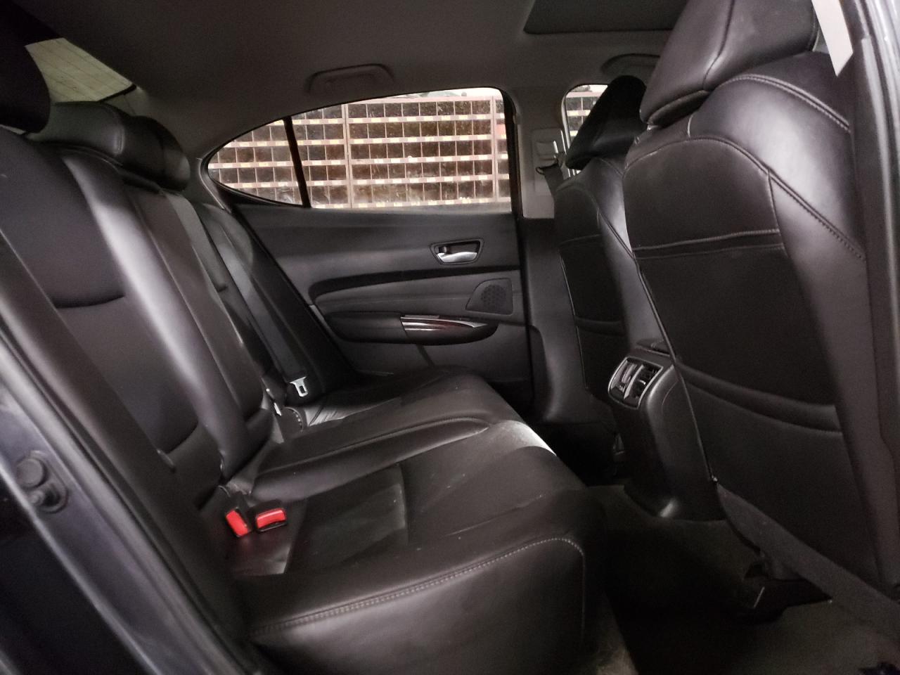 2015 Acura TLX - Image 10