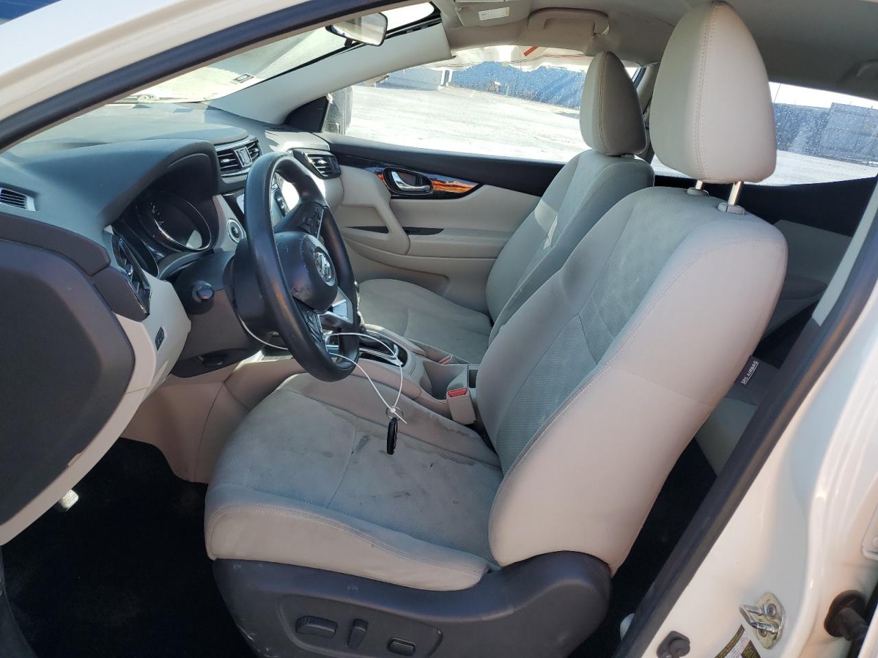 2018 Nissan Rogue - Image 7