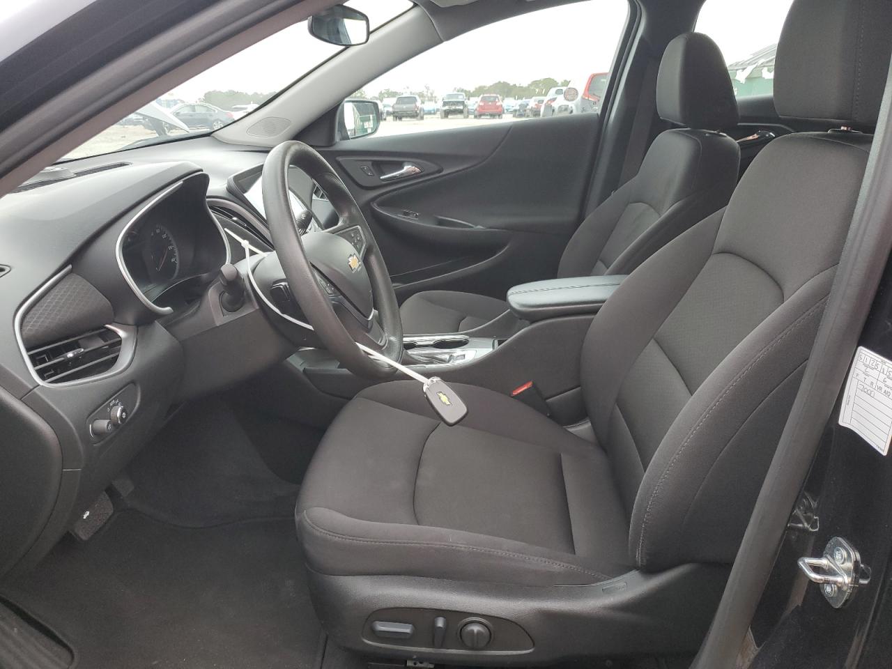 2023 Chevrolet Malibu - Image 7