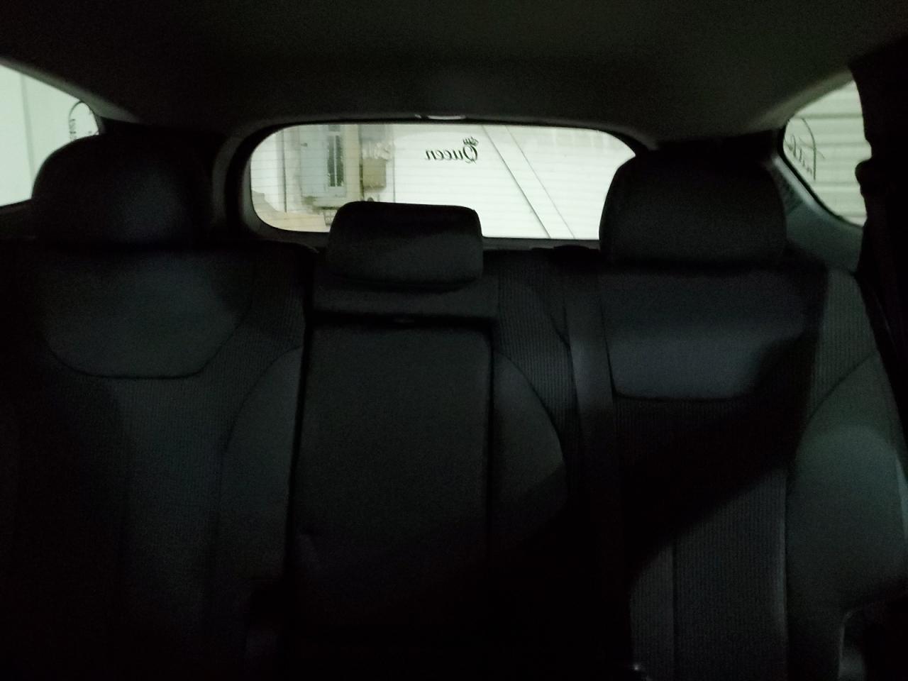 2020 Hyundai Santa Fe - Image 10