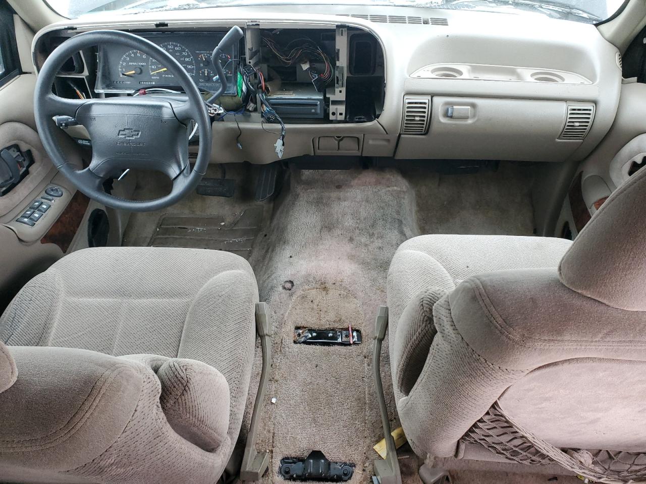 1996 Chevrolet Tahoe - Image 8