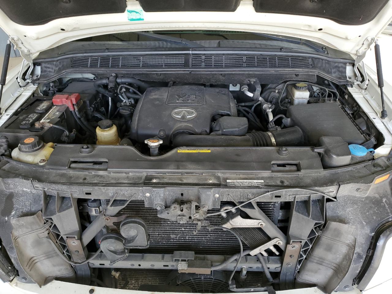 2010 Infiniti QX56 - Image 12