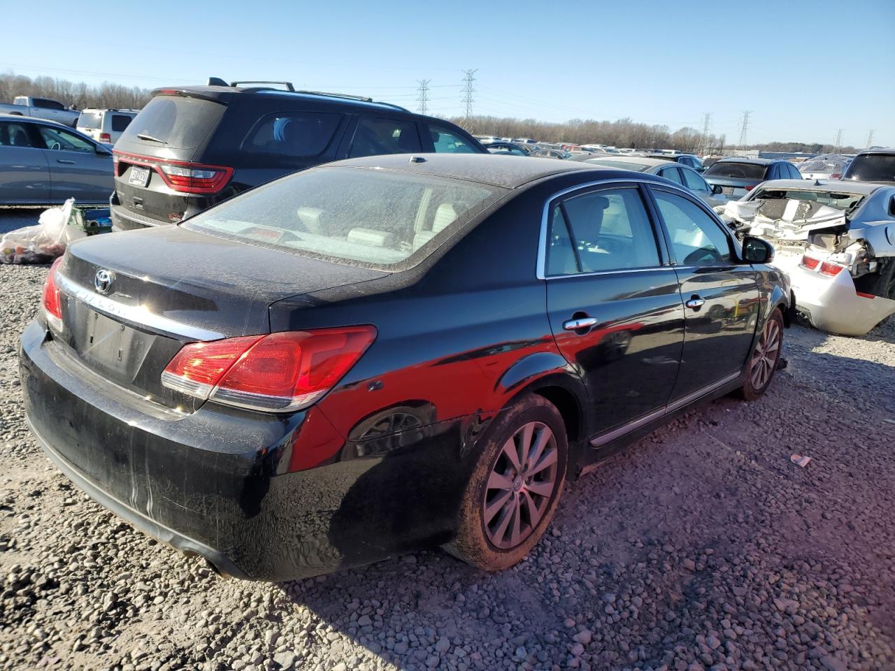 2011 Toyota Avalon - Image 3