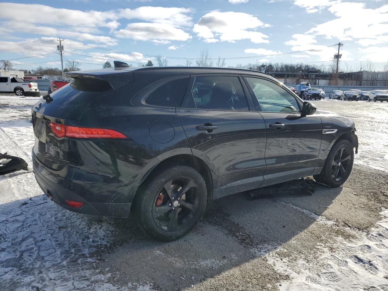 2018 Jaguar F-Pace - Image 3