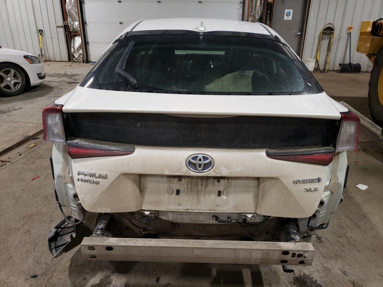 2019 Toyota Prius - Image 6