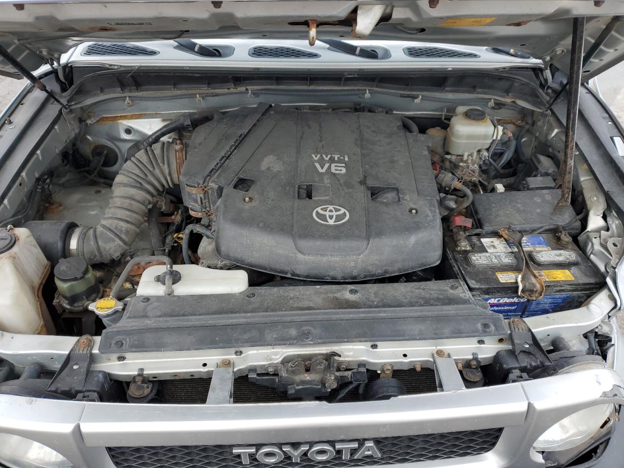 2008 Toyota FJ Cruiser - Image 12
