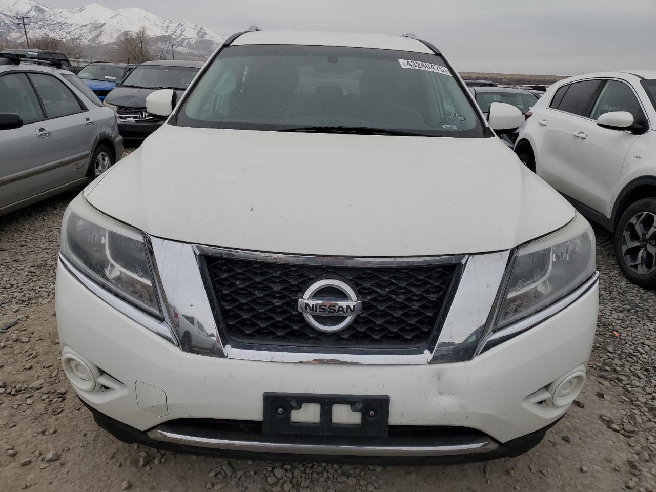 2016 Nissan Pathfinder - Image 5