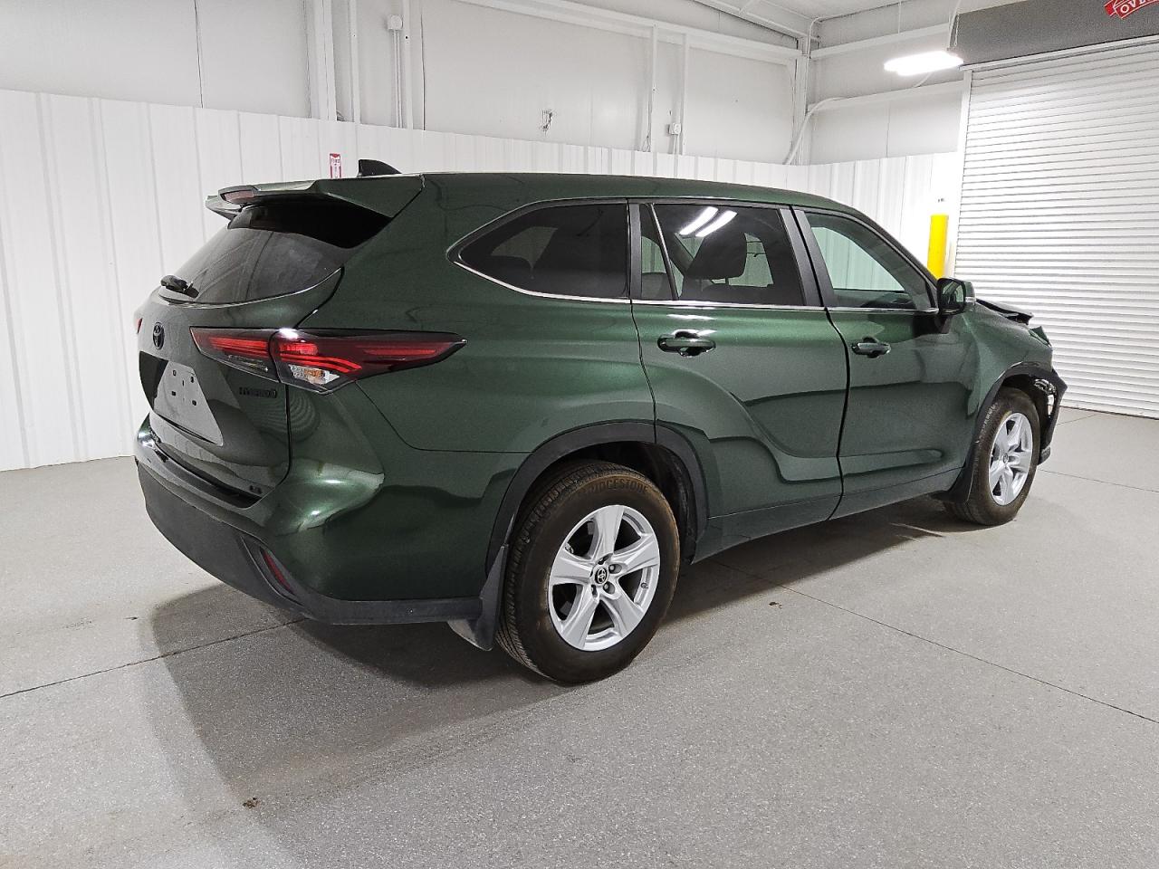 2024 Toyota Highlander - Image 3