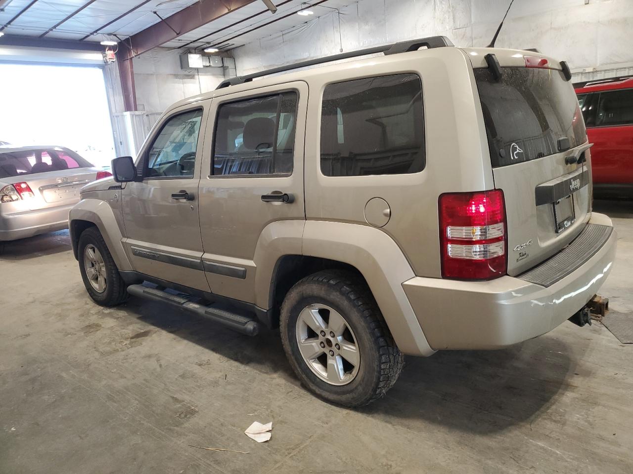 2011 Jeep Liberty (North America) - Image 2