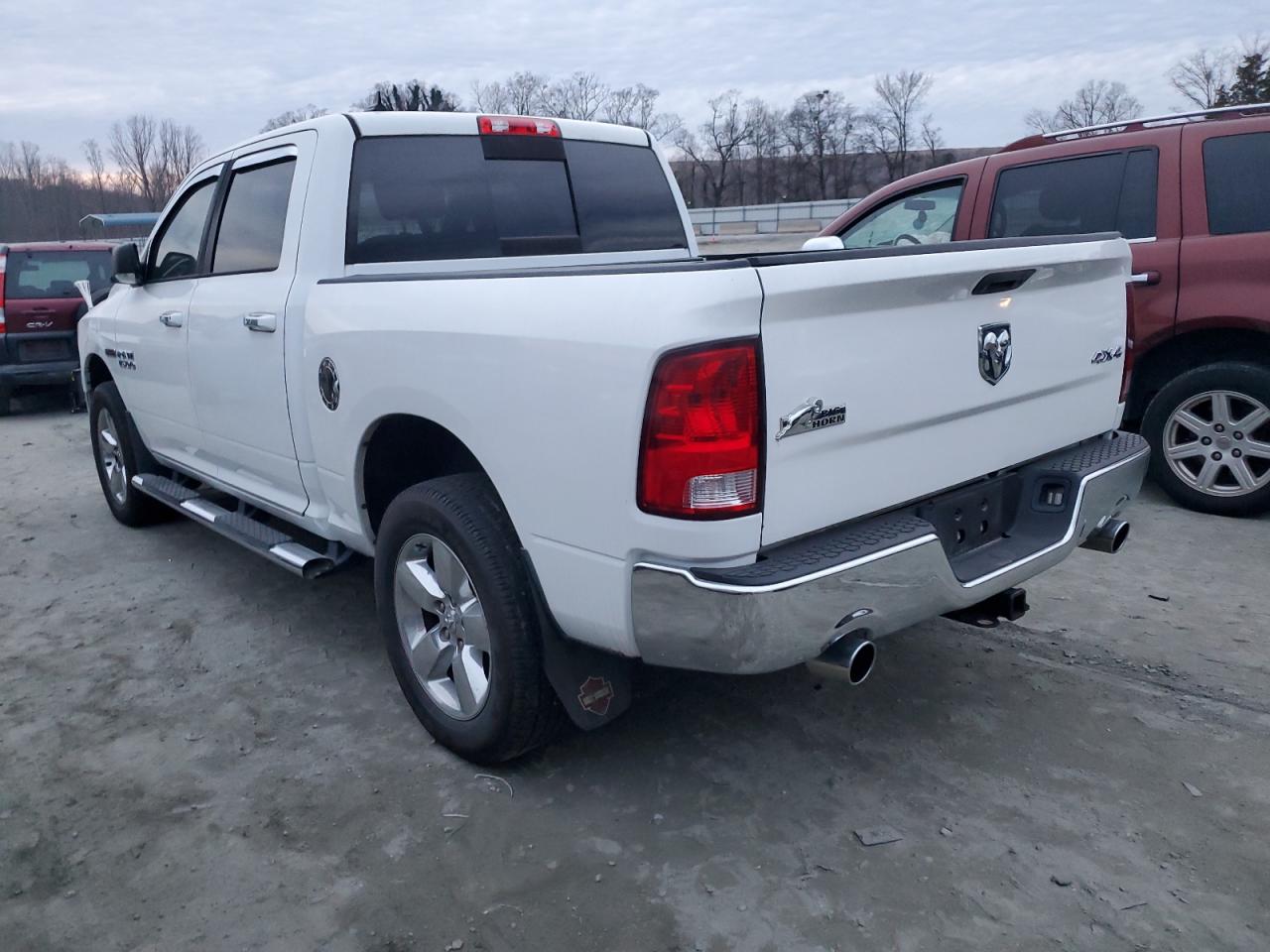 2015 RAM 1500 - Image 2