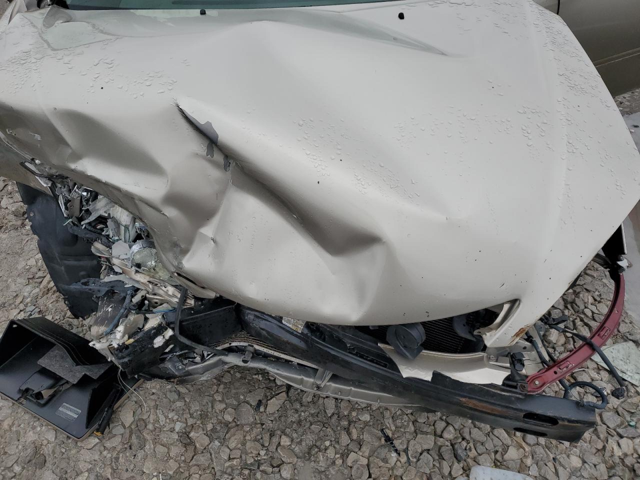 2005 Toyota Camry - Image 11