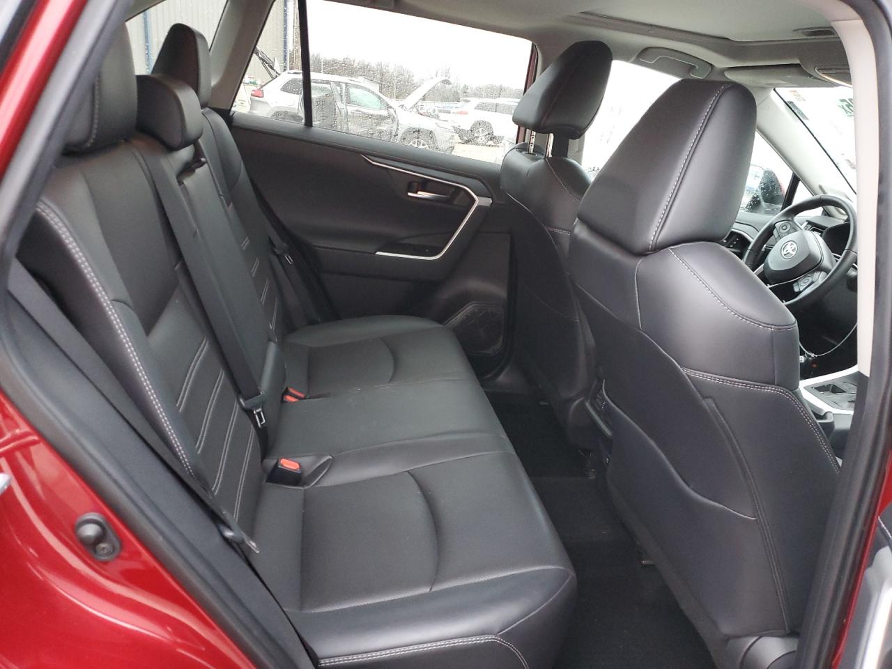 2020 Toyota RAV 4 - Image 11