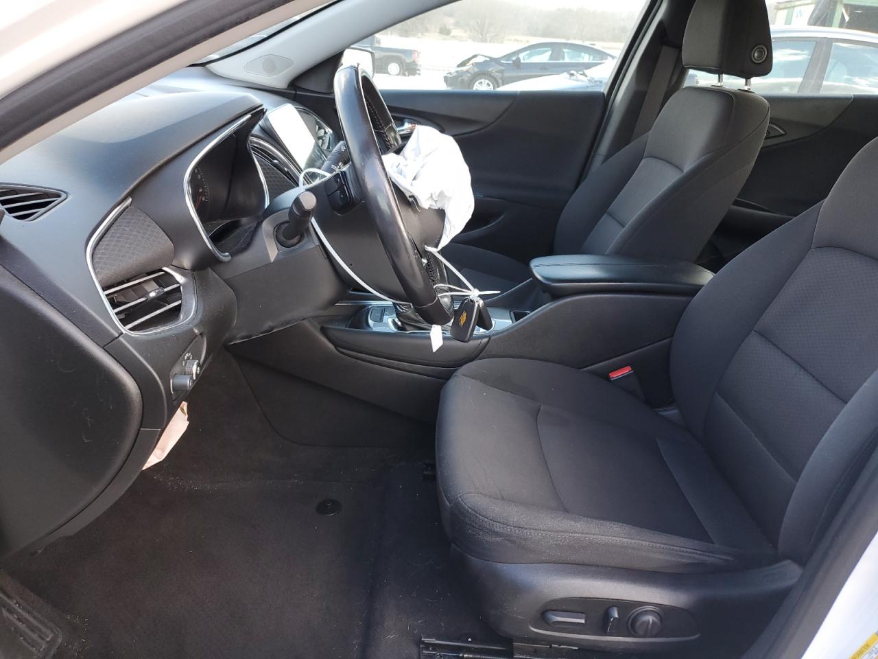 2018 Chevrolet Malibu - Image 7