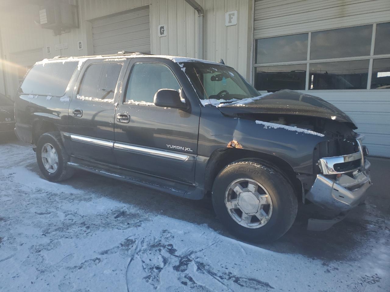 2006 GMC Yukon - Image 4