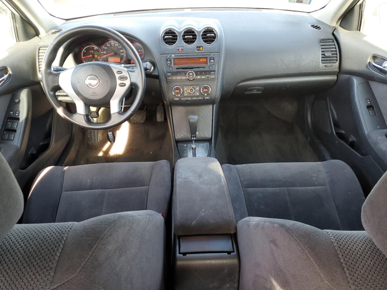2009 Nissan Altima - Image 8