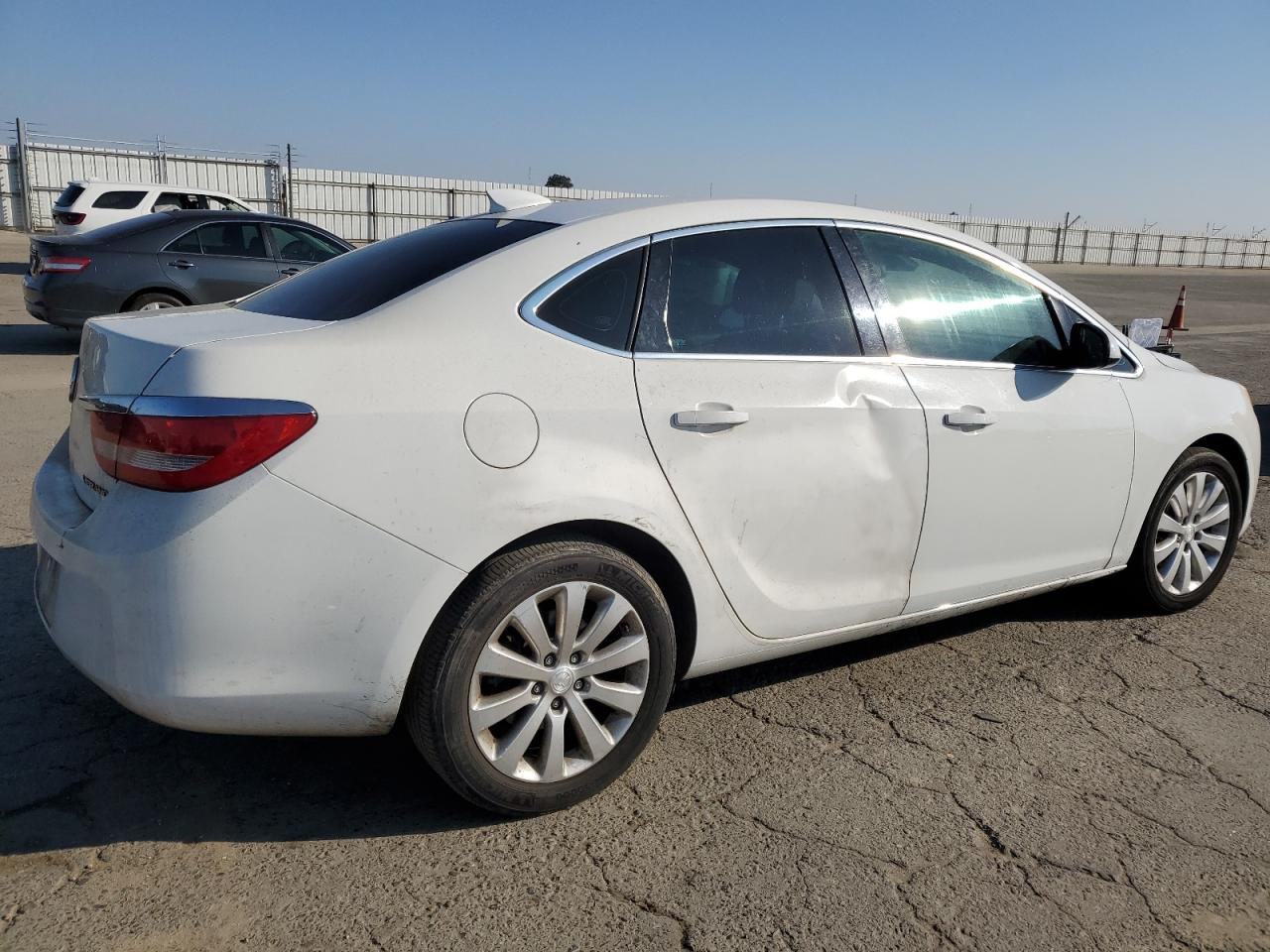 2015 Buick Verano - Image 3