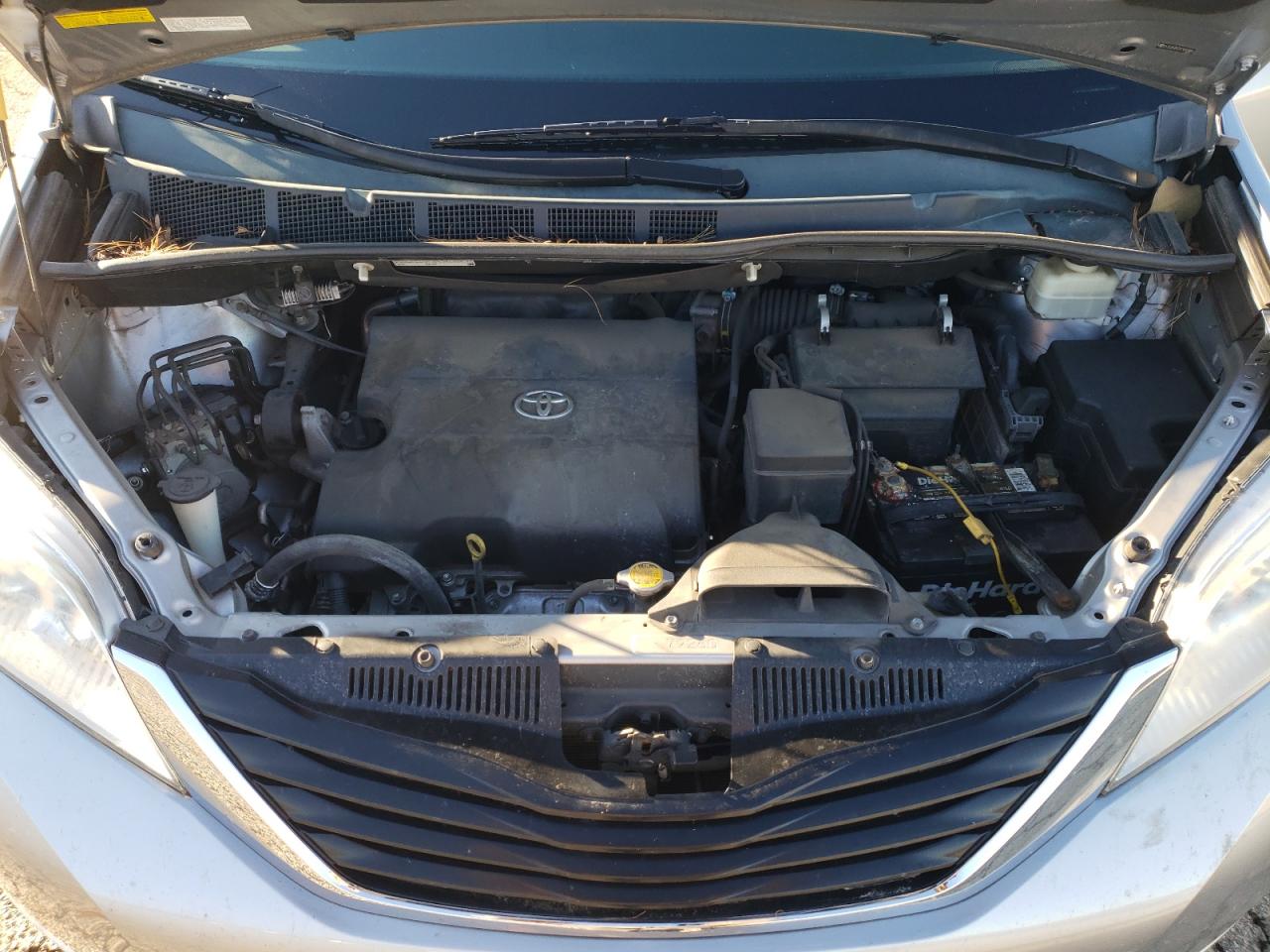 2014 Toyota Sienna - Image 13