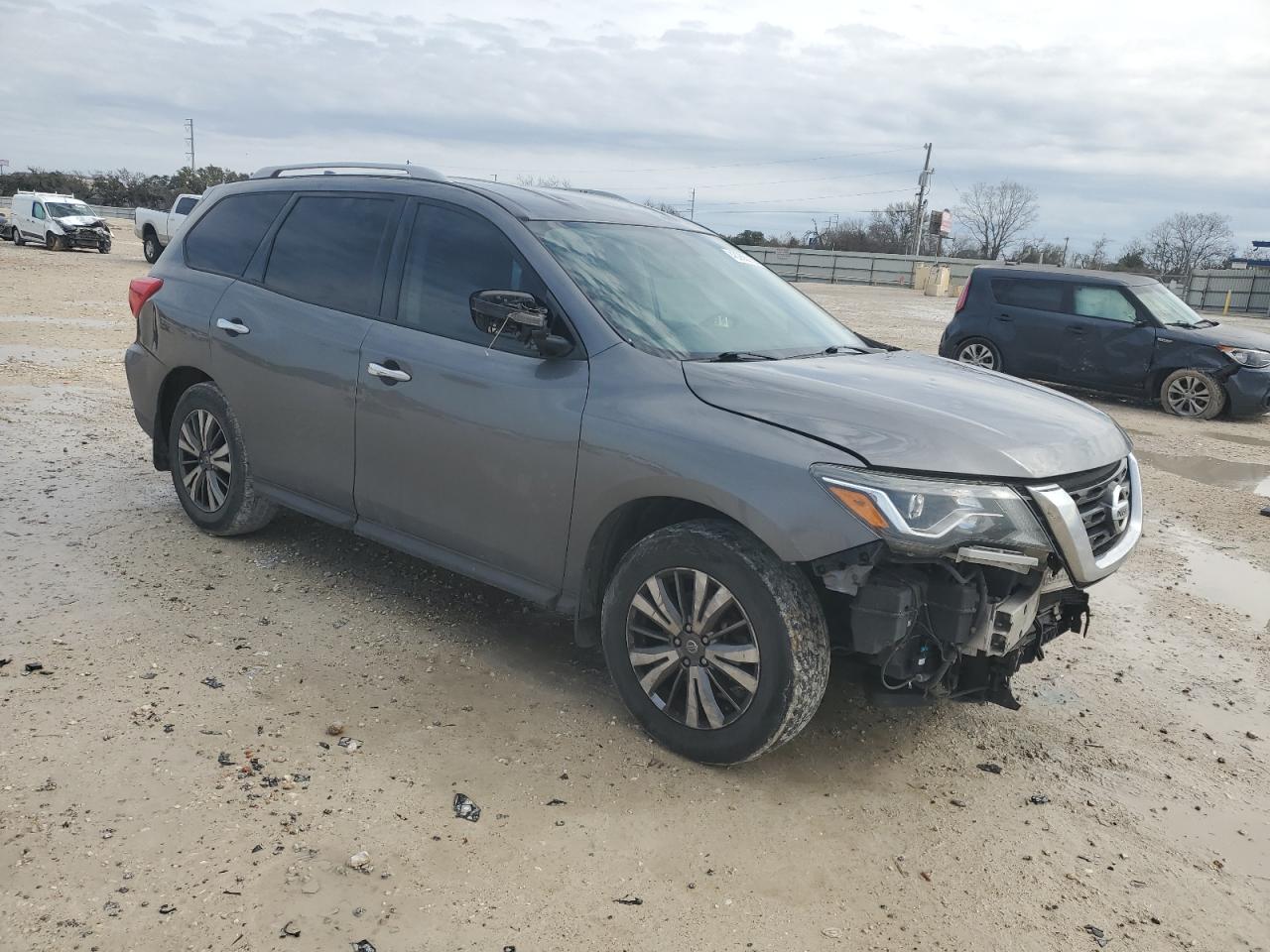 2019 Nissan Pathfinder - Image 4