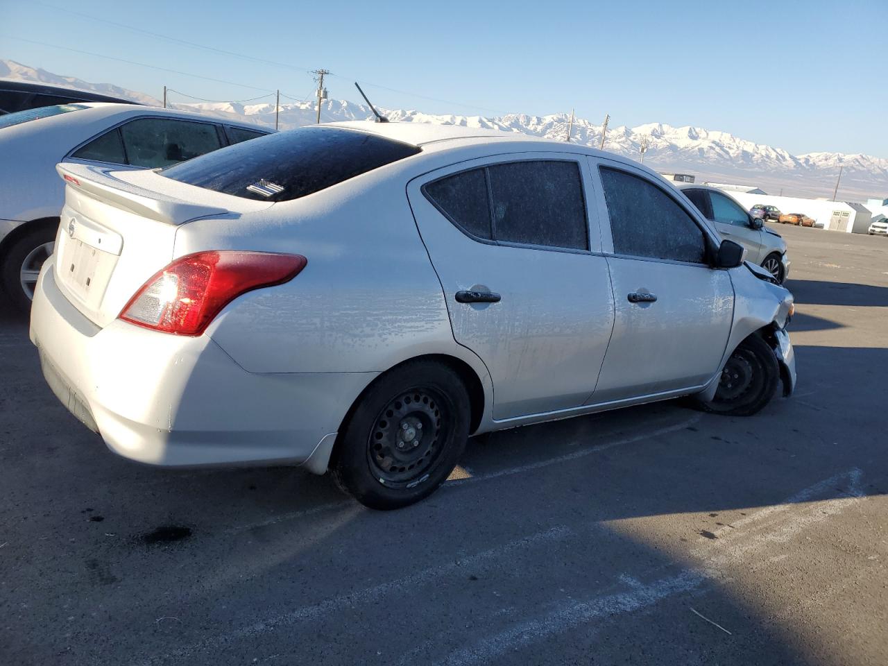 2019 Nissan Versa - Image 3