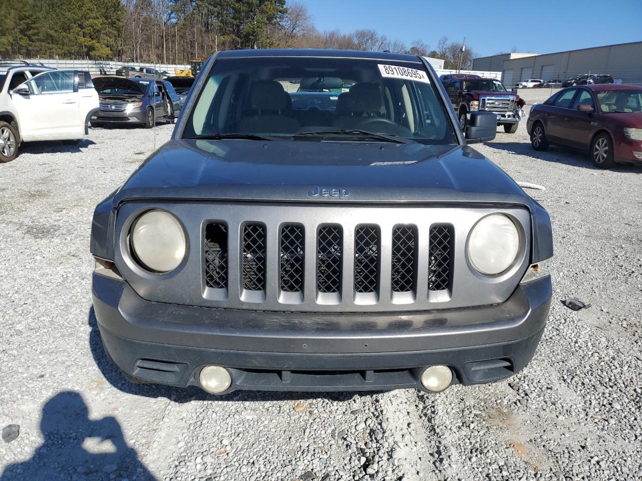2013 Jeep Liberty (Patriot) - Image 5