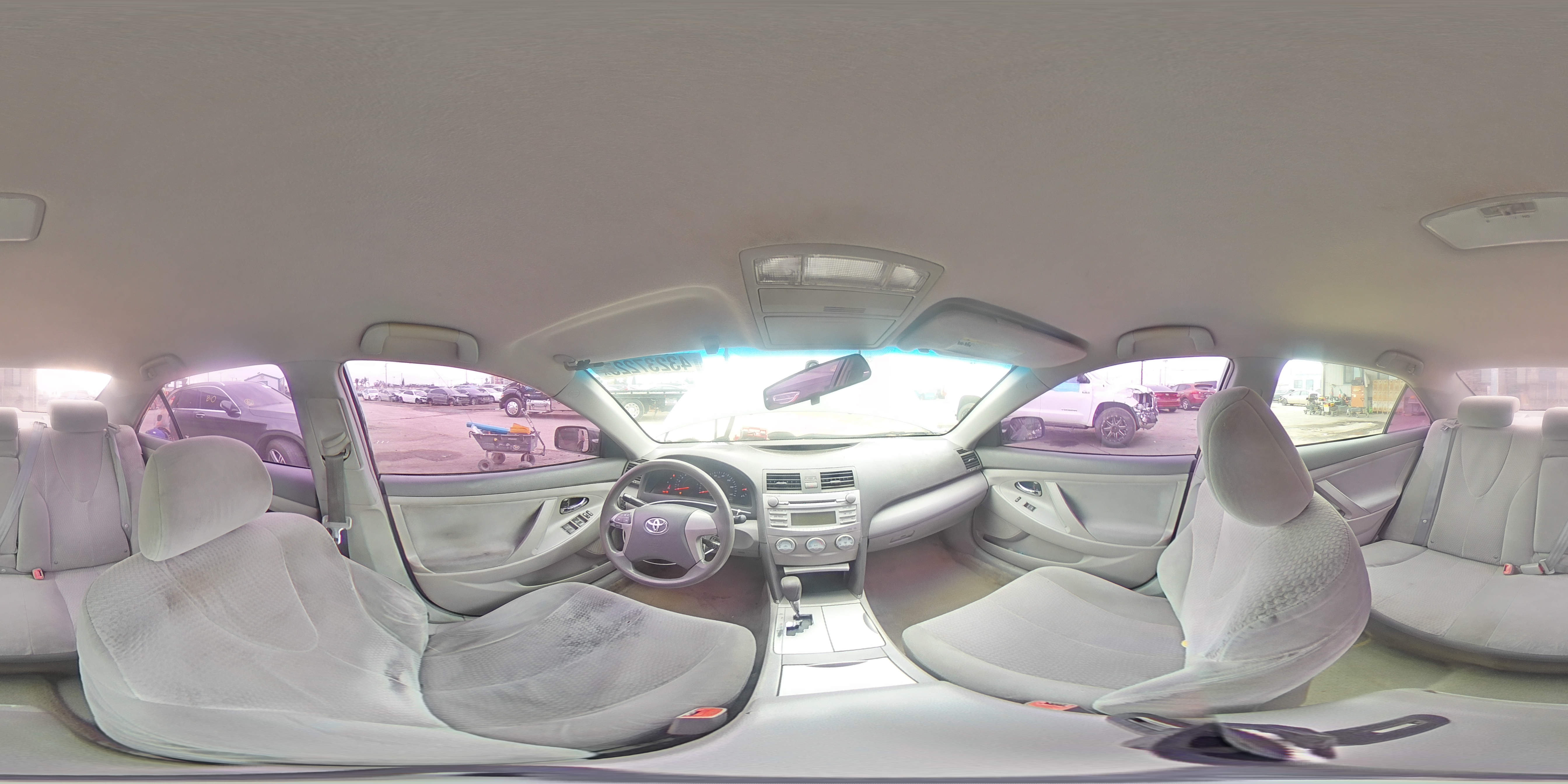 2010 Toyota Camry - Image 13