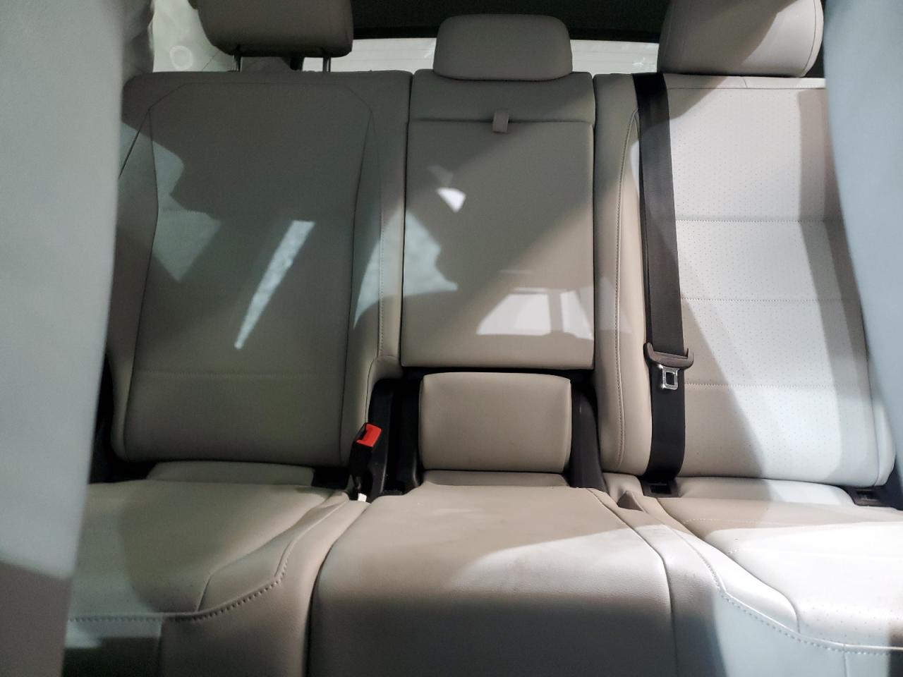 2019 Volkswagen Tiguan - Image 10