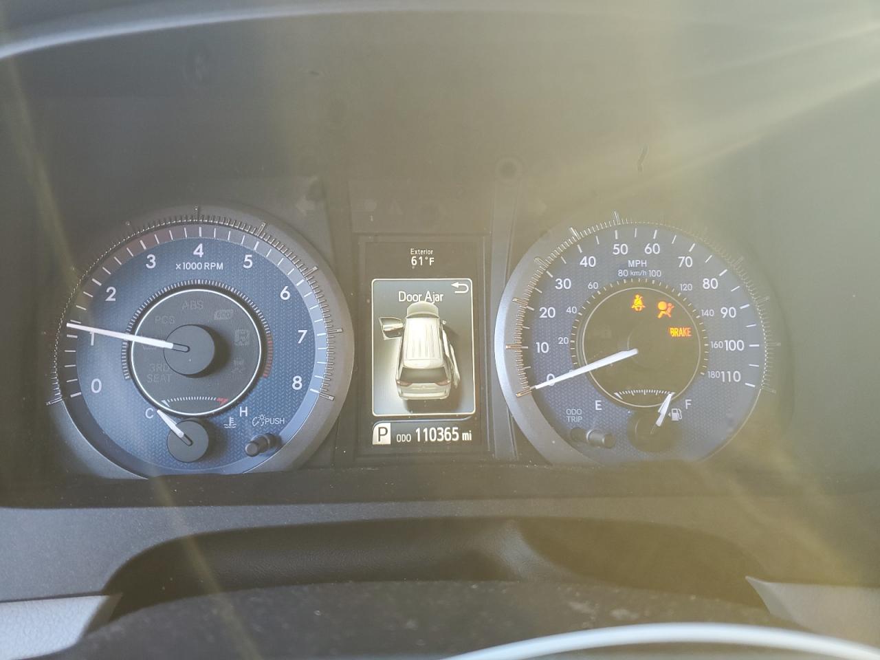 2017 Toyota Sienna - Image 9