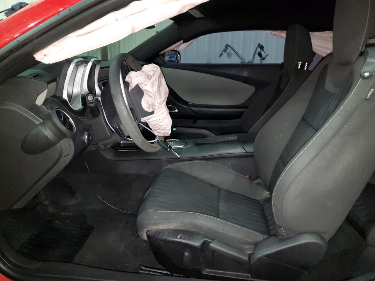2014 Chevrolet Camaro - Image 7
