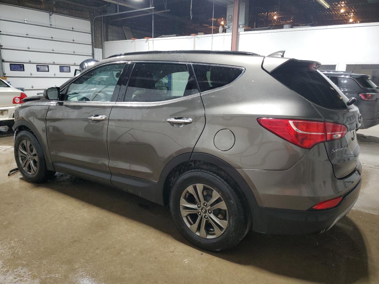 2014 Hyundai Santa Fe - Image 2