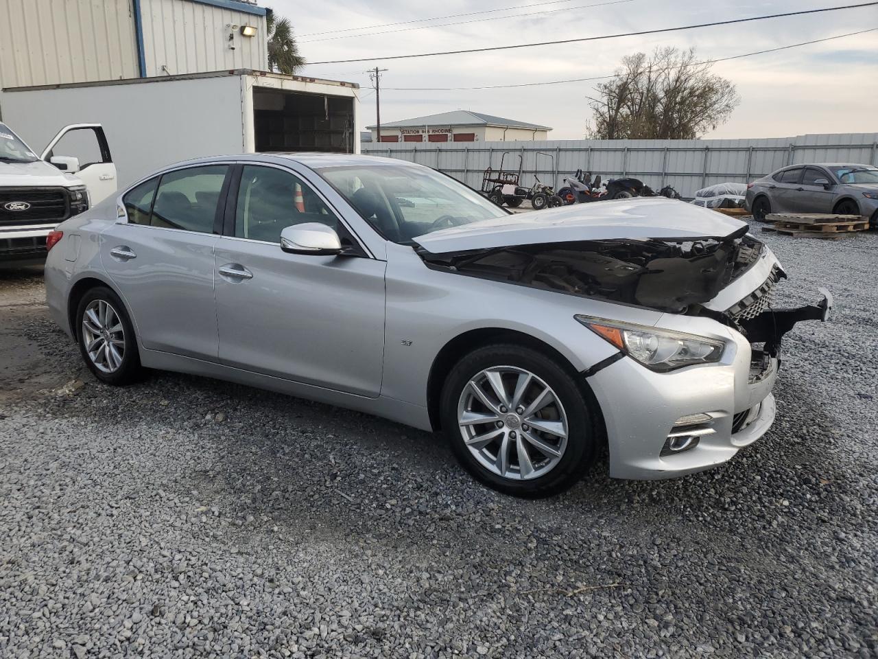 2015 Infiniti Q50 - Image 4