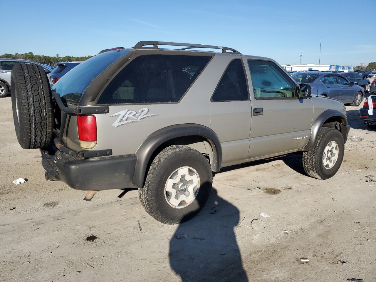 2004 Chevrolet Blazer - Image 3