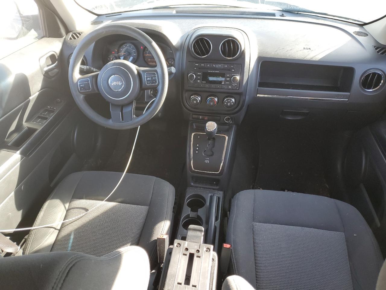 2016 Jeep Liberty (Patriot) - Image 8