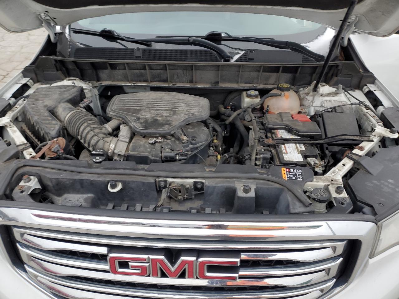 2018 GMC Acadia - Image 12