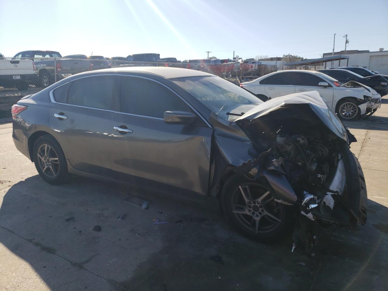 2015 Nissan Altima - Image 4