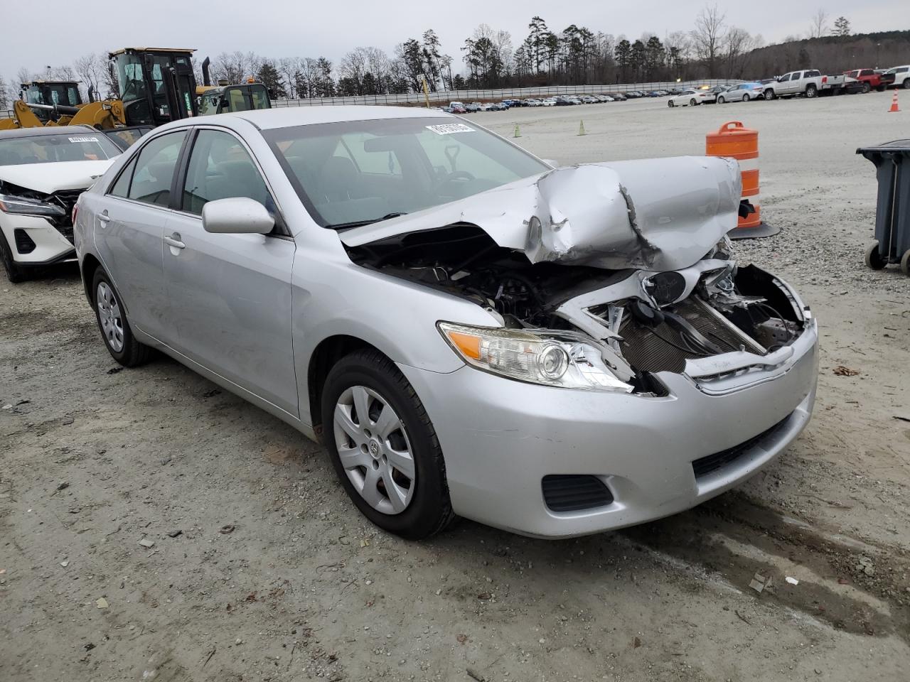 2010 Toyota Camry - Image 4