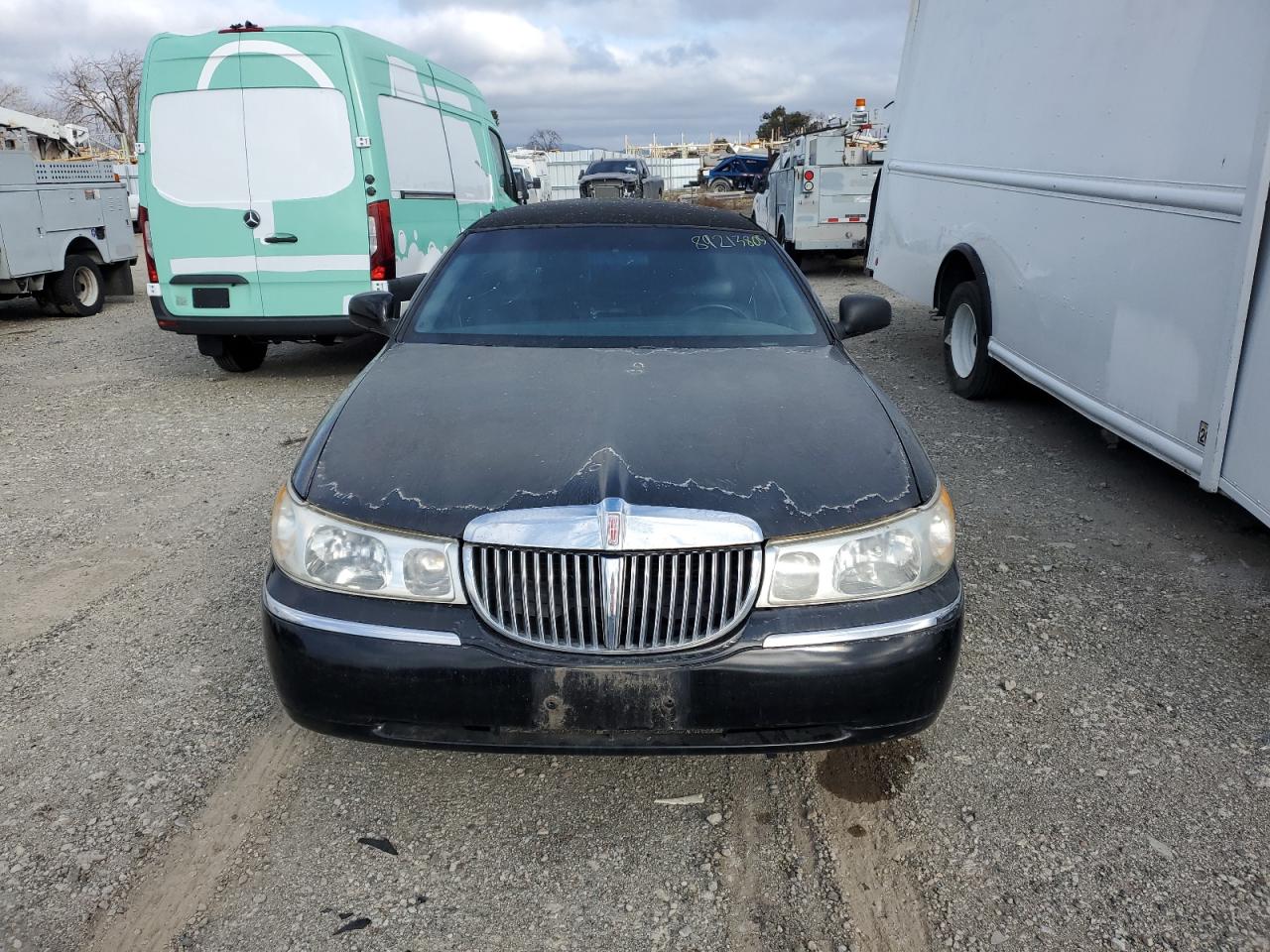 2001 Lincoln Town Car - Image 5