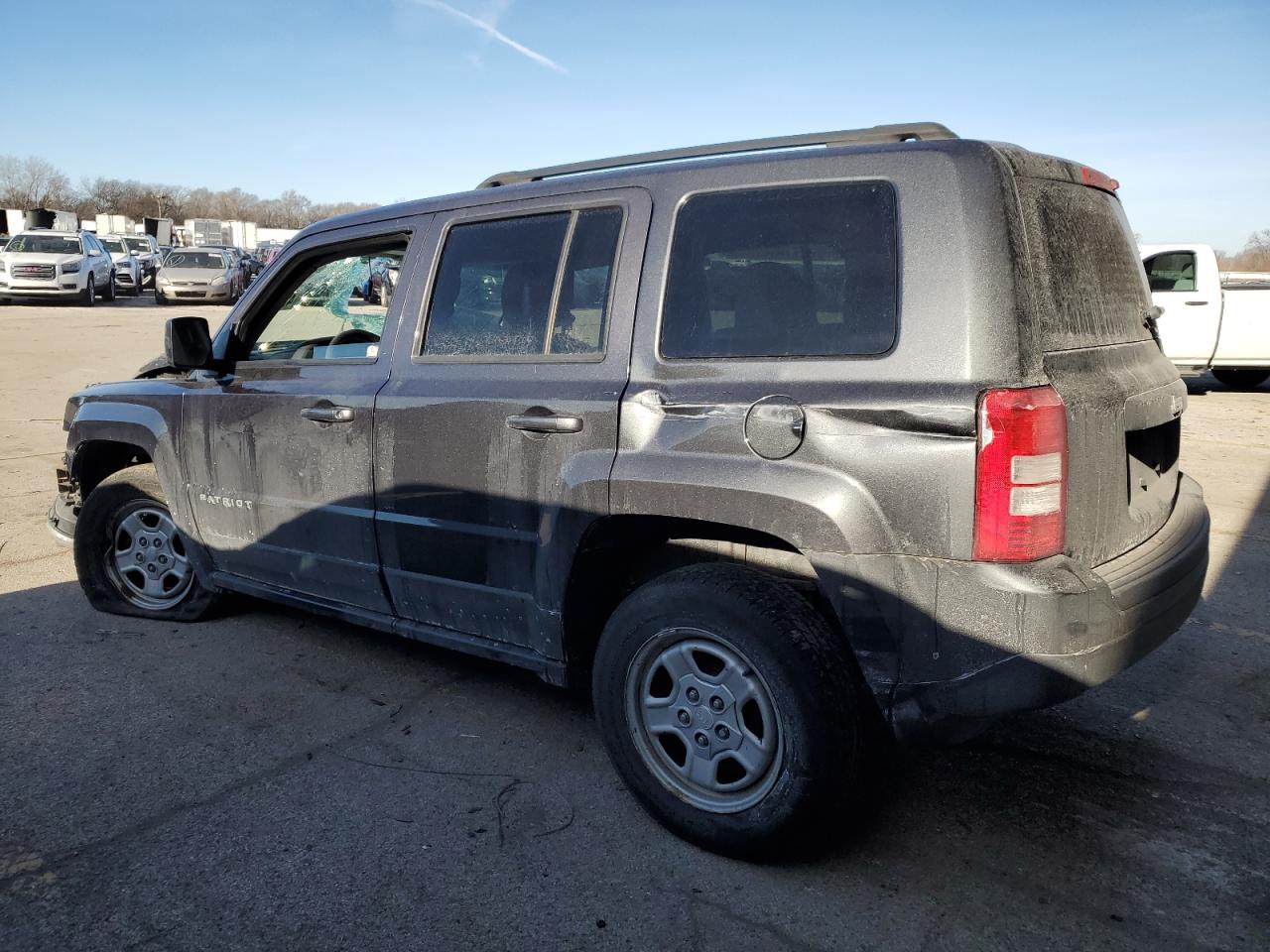 2016 Jeep Liberty (Patriot) - Image 2