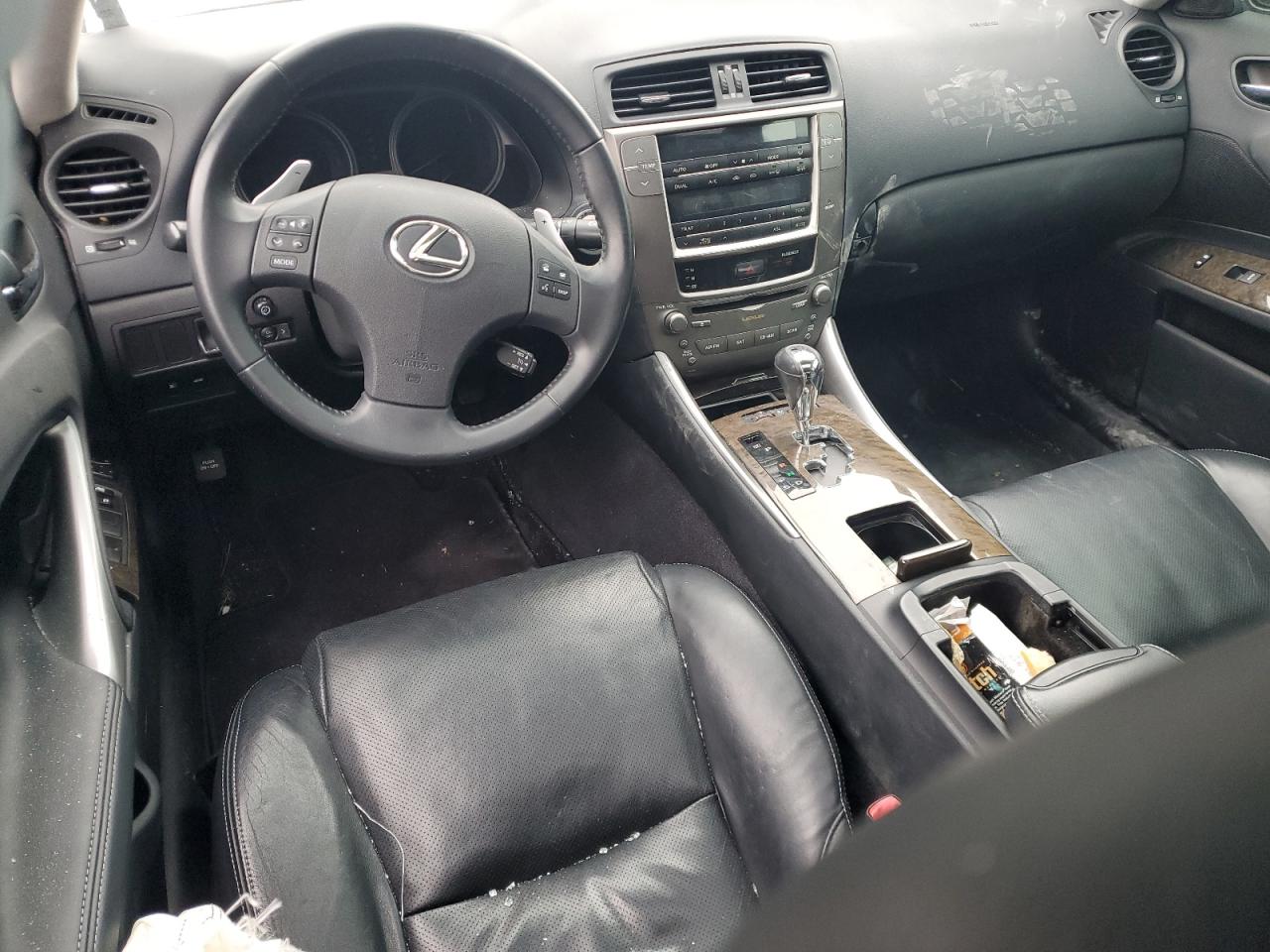 2010 Lexus IS - Image 8