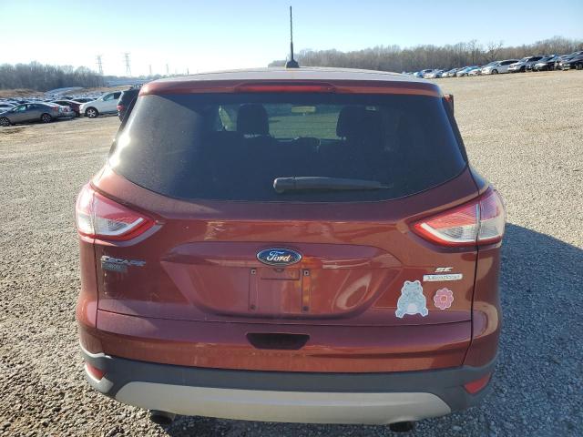 Паркетники FORD ESCAPE 2016 Червоний