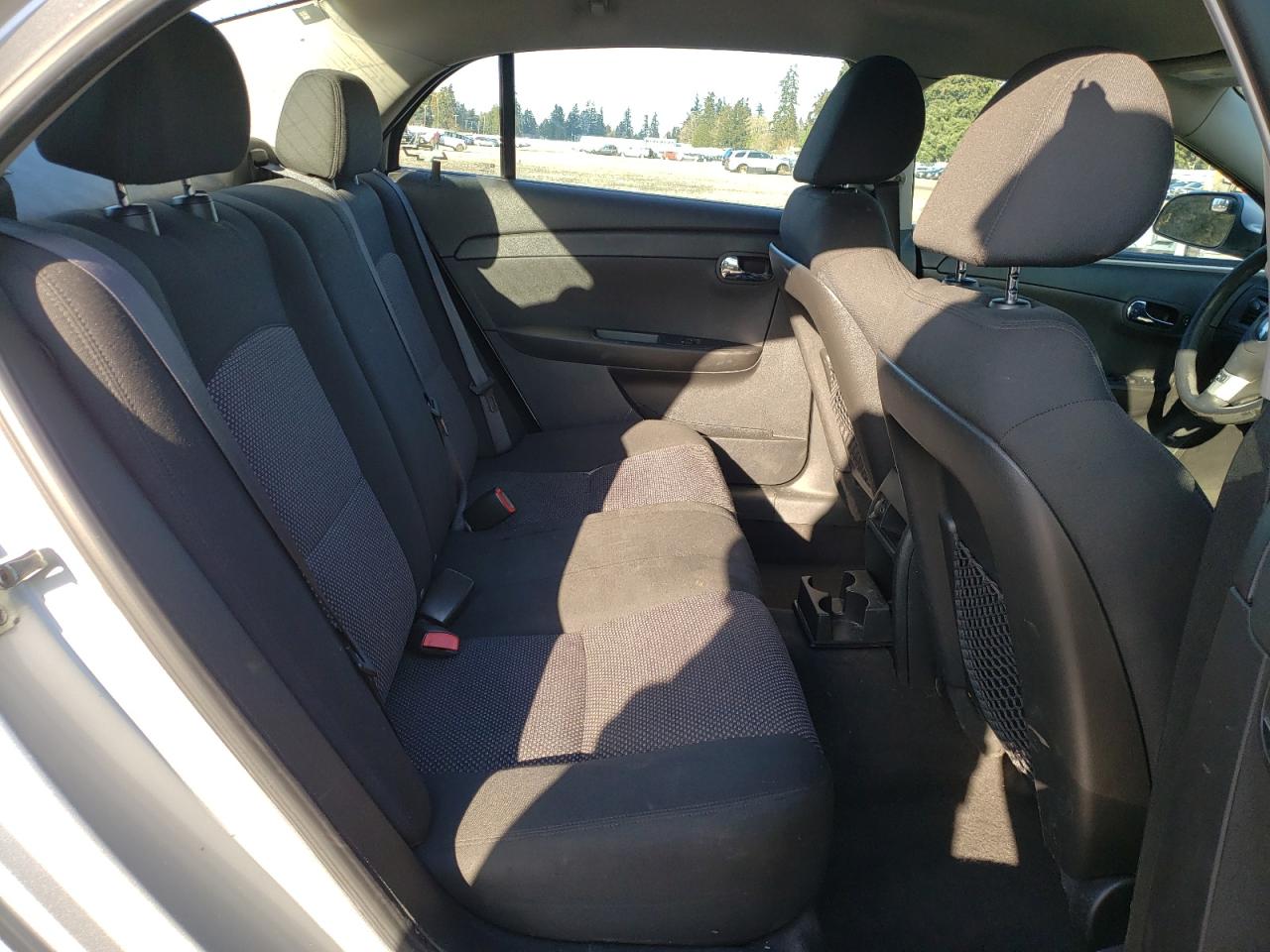 2010 Chevrolet Malibu - Image 11