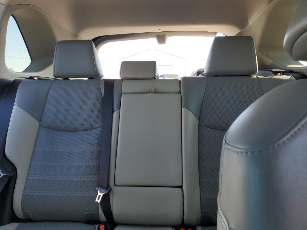 2019 Toyota RAV 4 - Image 10