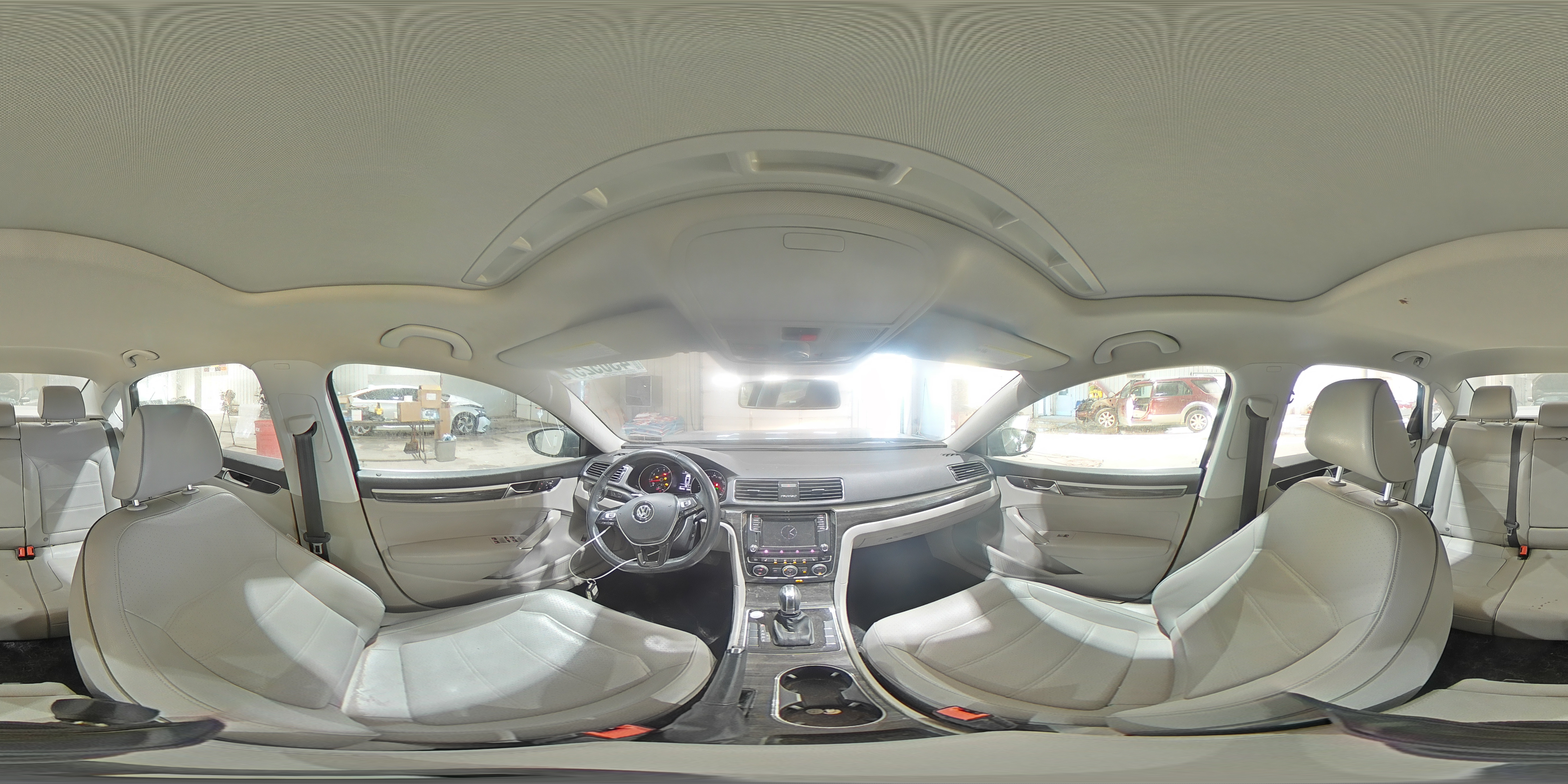 2018 Volkswagen Passat - Image 14