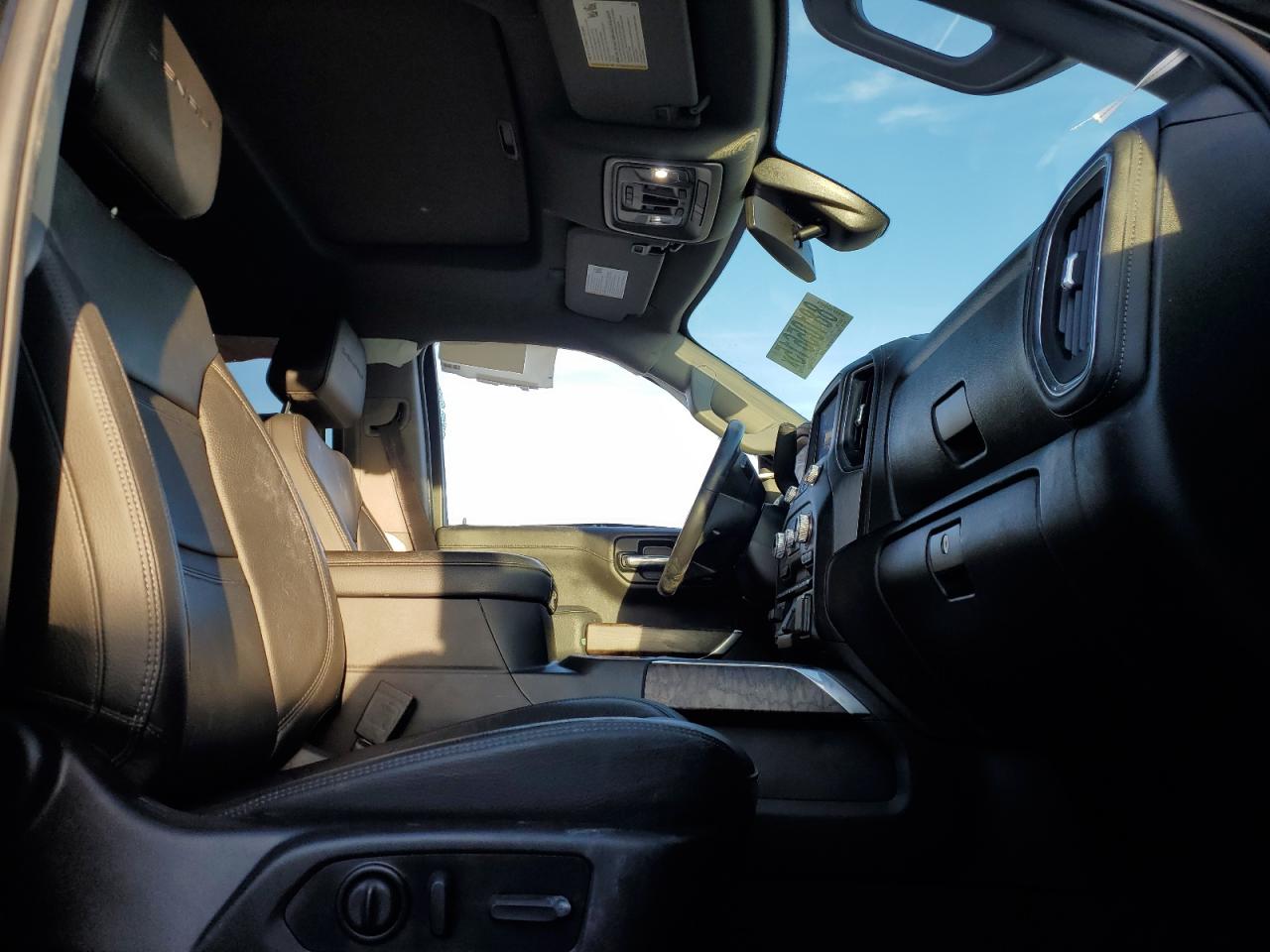 2022 GMC Sierra - Image 7