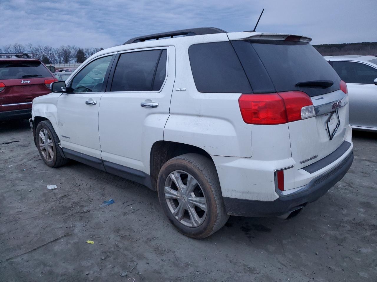 2016 GMC Terrain - Image 2